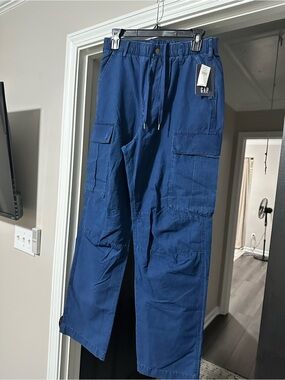 GAP women Cargo Pants in Deep Blue
